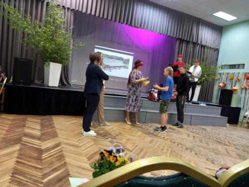 8407ecd7-cfd9-4796-ad65-7ed1336ec3b2